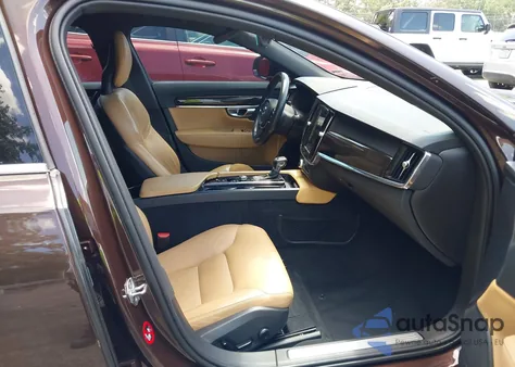 2018 Volvo S90 T5 Momentum z USA, uszkodzony, nr VIN LVY982MK0JP027207